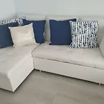 Apartamento Valderribas, Barrio De Retiro, Madrid