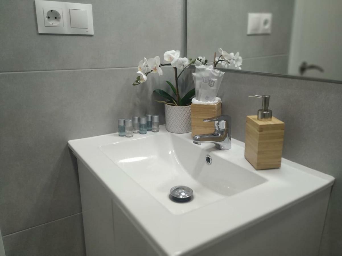 Apartamento Valderribas, Barrio De Retiro, * Madrid