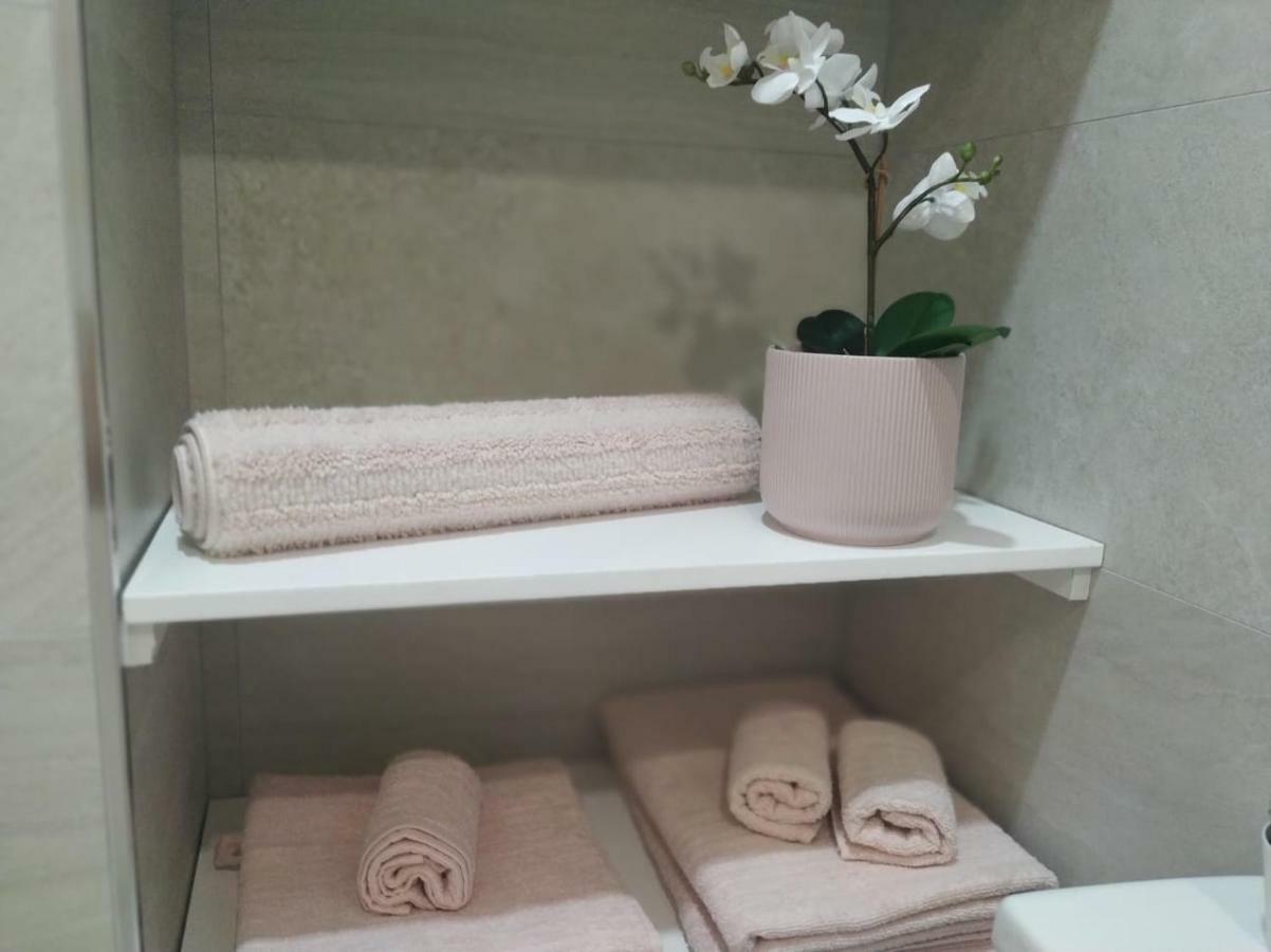 Apartamento Valderribas, Barrio De Retiro, Apartamento